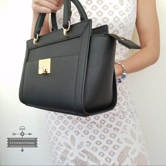 Michael Kors Tina Small messenger satchel black - Picture 5 of 8